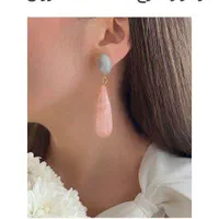 گوشواره اشکی صورتی
