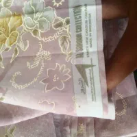 پارچه چادری و ملافه وطوری به قواره|لباس|برخوار, |دیوار