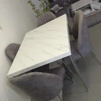 میز نهار خوری ۴ نفره کاملا سالم در حد نو