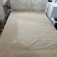 تخت و پاتختی