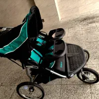 کالسکه دوقلو