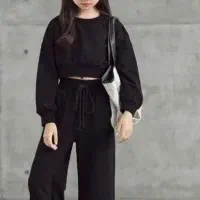 استخدام خانم و آقا جهت پرو کردن لباس