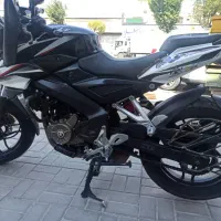 فروش موتور ان اس 200