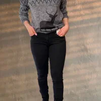 شلوار زنانه جین مشکی مدل راسته مخصوص اندام کشیده