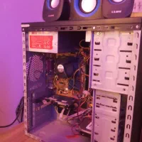 کامپیوتر به صرفه|رایانه رومیزی|چرام, |دیوار