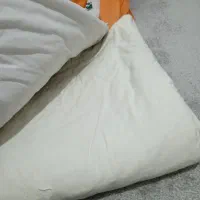 دوعددمتکاگرد..دوعددلحاف بزرگ ویک عددکوچک
