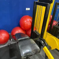 باشگاه بدن سازی