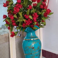 گل و گلدان فقط 250