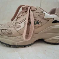 کفش کتونی رنگ بژ سایز ۳۷