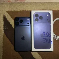 ایفون ۱۷ پرومکس رنگ ابی در حد نو