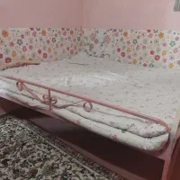 تخت دو نفره آهنی محکم تبدیل به دوطبقه|تخت و سرویس خواب|شیراز, عادل آباد|دیوار