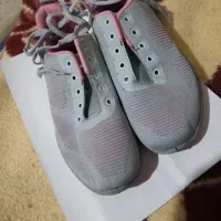 ُکفش و ست لباس بچه|کفش و لباس بچه|کاشان, ملا حبیبالله شریف|دیوار