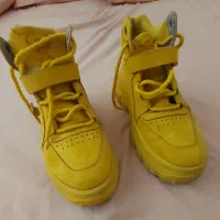 نیم بوت سایز ۳۸ در حد نو ۵۰۰ هزار تومان|کیف، کفش، کمربند|رشت, شالکو|دیوار