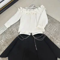 تعدادی لباس دخترانه برای سن ۱۰ تا ۱۲ سال