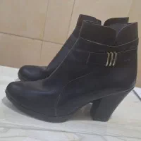 نیم بوت ساق دار پاشنه دار