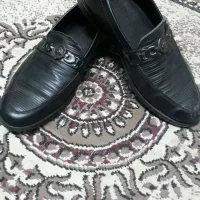 یه جفت کفش کالج