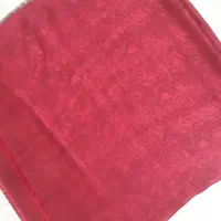 روسری قرمز