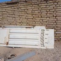 درب سه لنگه سالم عرض 2/5 دو متر و نیم