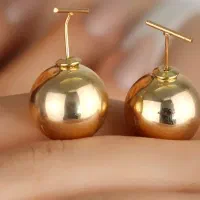 دو مدل گوشواره میخی رنگ ثابت طلایی|بدلیجات|اصفهان, نقش جهان|دیوار