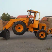 تراکتور بیل لودری تراکلودر|خودرو سنگین|مشهد, میان ولایت|دیوار