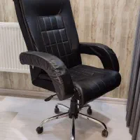 صندلی اداره|صندلی و نیمکت|بازرگان, |دیوار