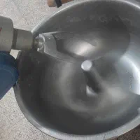 یک دستگاه خمیر گری نو|سایر لوازم برقی|بیرجند, |دیوار