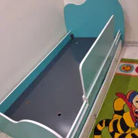 تخت نوجوان|تخت و سرویس خواب|شاهین‌شهر, عطار|دیوار