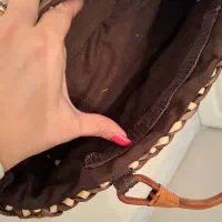 کیف|کیف، کفش، کمربند|رشت, منظریه|دیوار