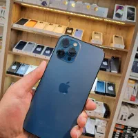 ایفون ۱۲ پرومکس تمیز