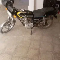 یک دستگاه موتور سیگلت ۱۲۵ قیمت ۳۰