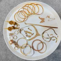 طلا دستبند و گردنبندو سرویس وانگشتر وگوشواره