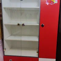 کمد لباس و اسباب بازی دخترانه در حد نو