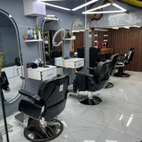 یک ارایشگر ماهر اقا و اجاره صندلی|استخدام درمانی، زیبایی، بهداشتی|اندیشه, اندیشه فاز ۱|دیوار