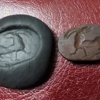 مهر نشان کهنه باستانی|کلکسیون اشیاء عتیقه|ری, سیزده آبان|دیوار