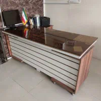 میز مدیریتی در حد نو
