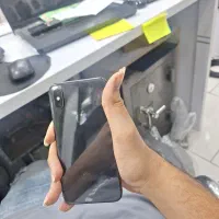 اپل iPhone X با حافظهٔ ۲۵۶ گیگابایت