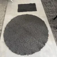 قالیچه گرد همراه با پادری