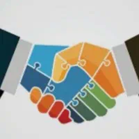 نیازمند فروشنده در فروشگاه اسباب بازی