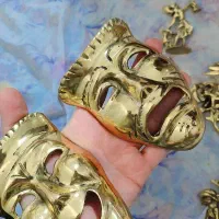 وسایل برنزی نو