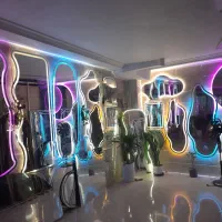 شیشه و اینه قدی