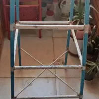 چهار پایه آهنی