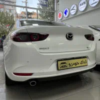 مزدا 3 سفید صفر خشک مدل 2025 \\ خشک روز