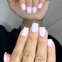 کاشت ناخن با متریال ژل،با قیمت ویژه