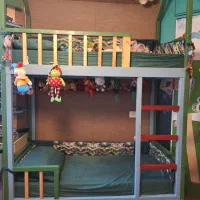 تخت دو طبقه