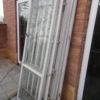 2عدد پنجره آهنی