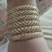 النگو  تکی و تعداد سایز ۳ توضیحات خوانده شود