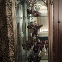 ویترین چوب راش گرجستان ، منبت کاری شده ، ورق نقره