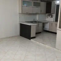 فروش یک واحد آپارتمان طبقه چهارم