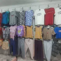 واگذاری مغازه پوشاک تمامی اجناس ۴۹تا۲۰۰هزار تومن|لباس|یزد, |دیوار