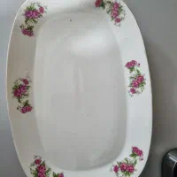 دیس گل قرمز قدیمی